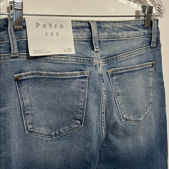 Chari Petra Flare Jean Medium Wash Distressed Size 9/28 NEW - Picture 9 of 10